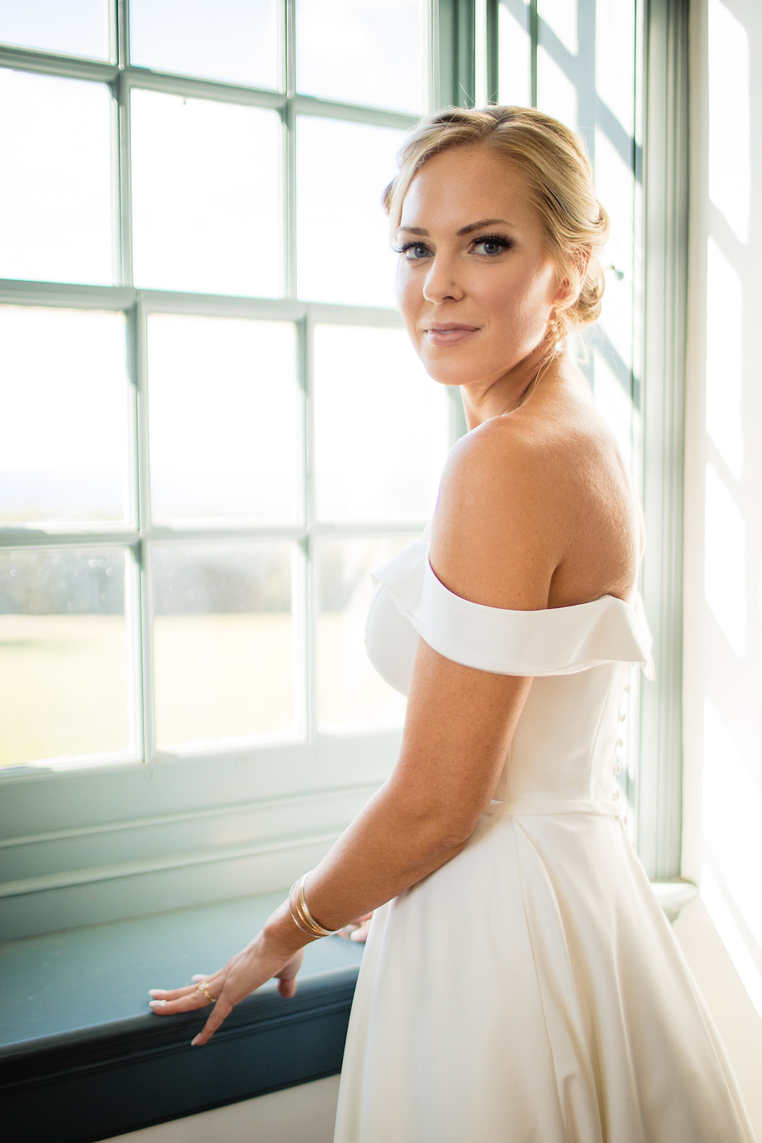 Dulany's Overlook Wedding bridal portrait