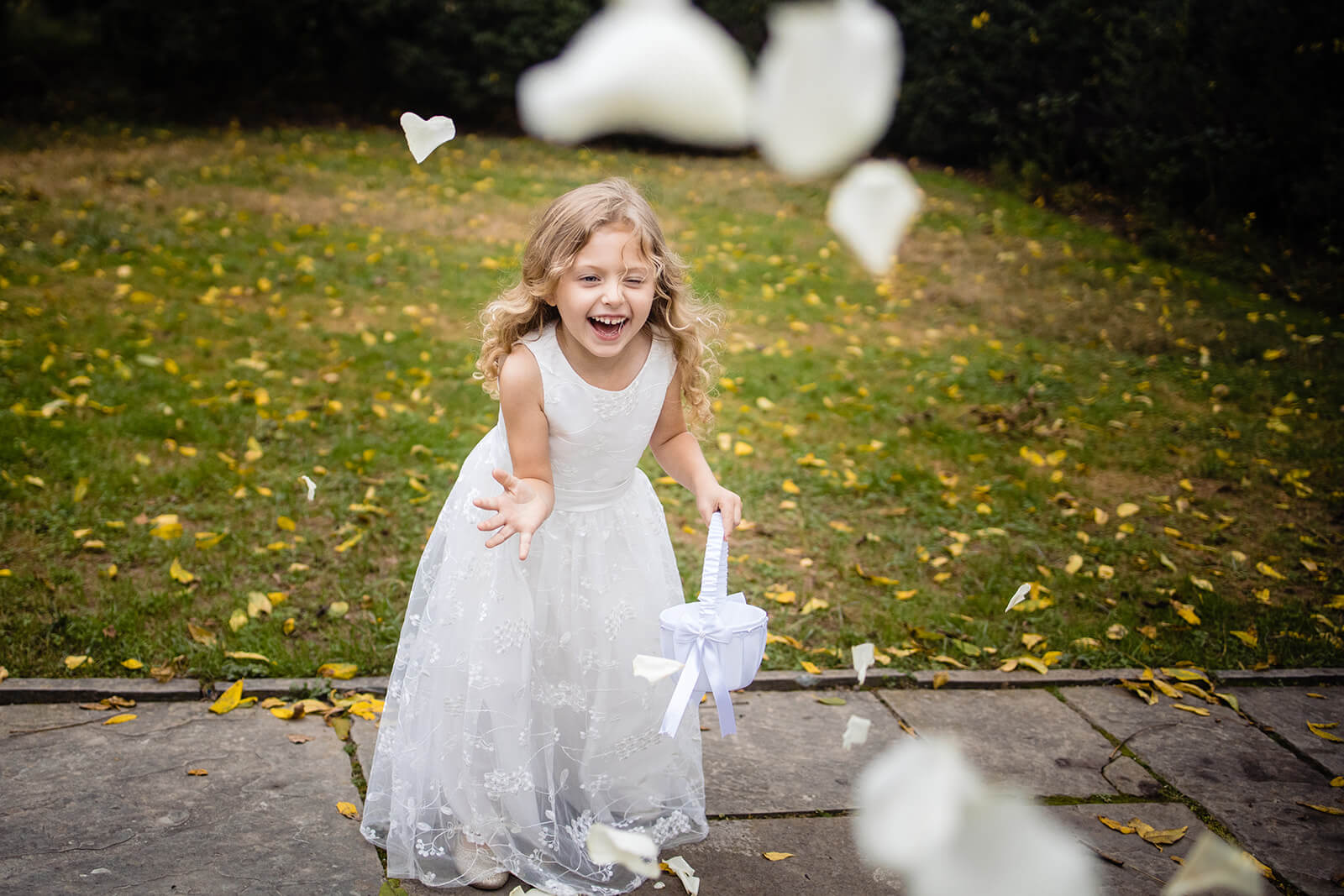 Glenview Mansion Wedding flower girl